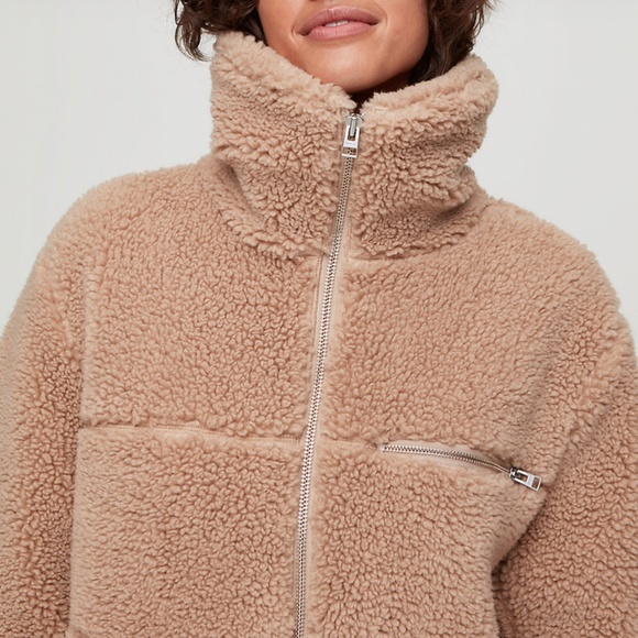 Aritzia Teddy Jacket - Picture 4 of 5